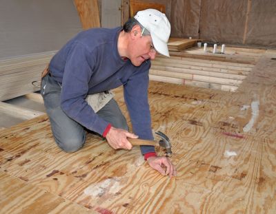 Prevent Flooring Problems with Subfloor Leveling!